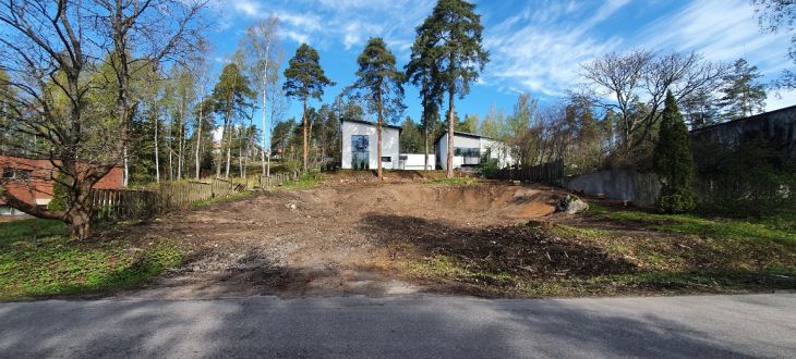 Bredantie 77TonttiKauniainen